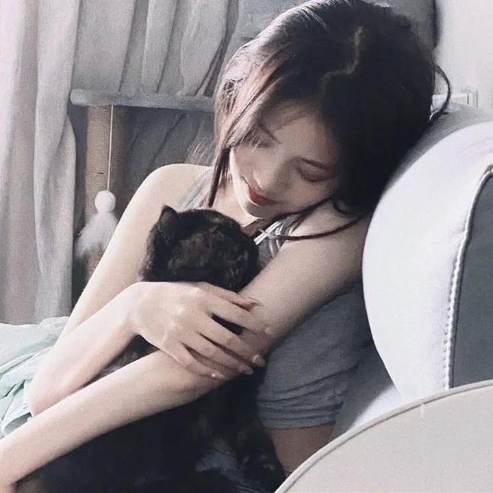 冬天的女子